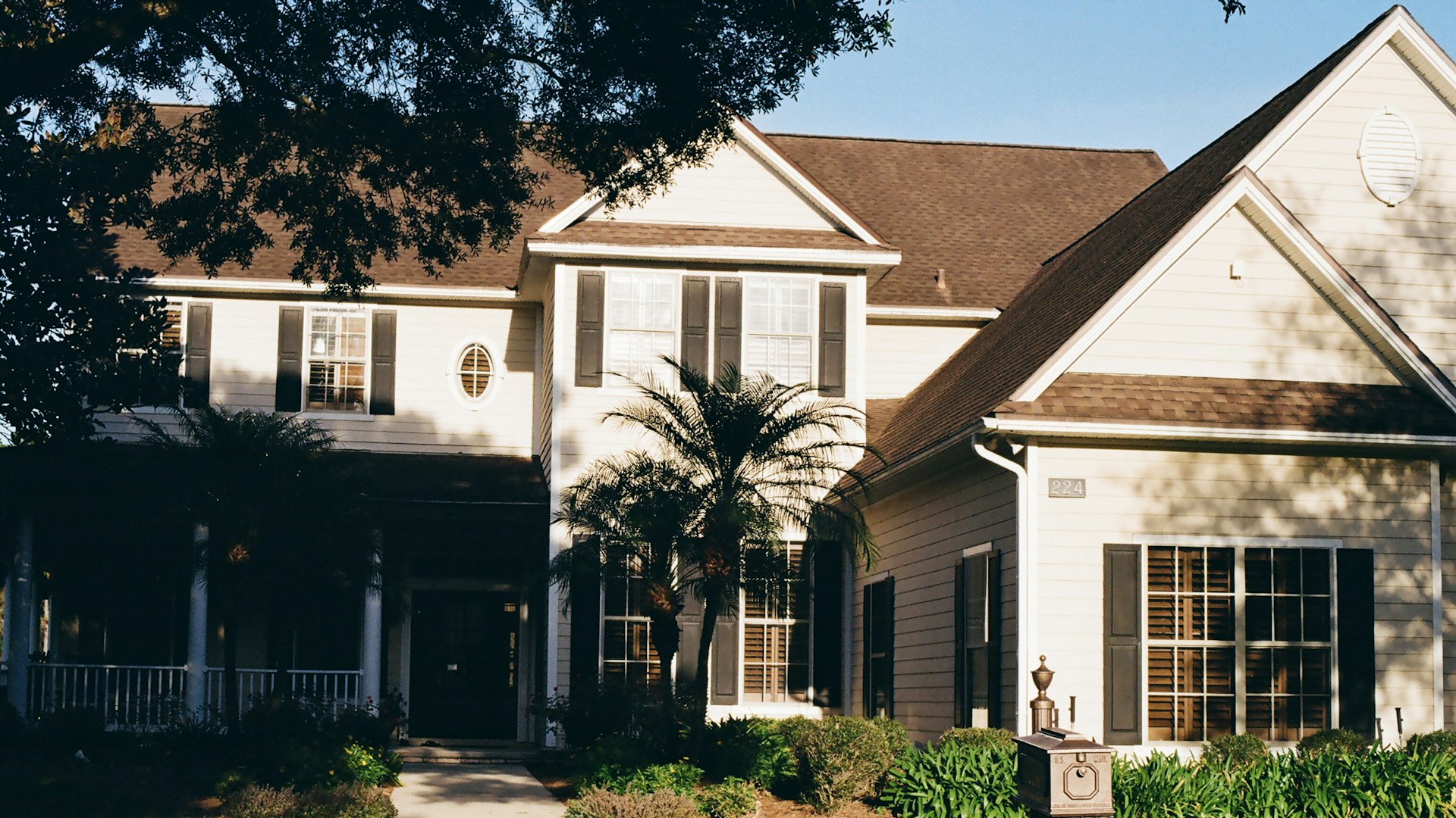 Roofing website template